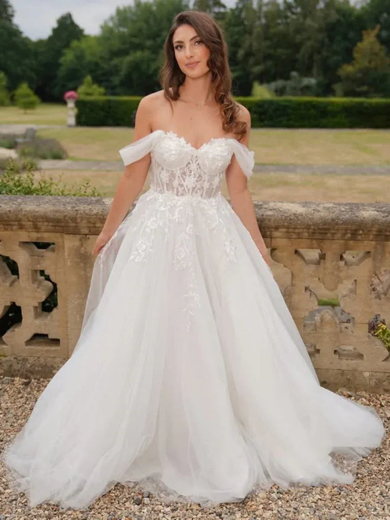 Romantic Ball Gown Off-Shoulder Corset Lace Applique Tulle White Prom Dress