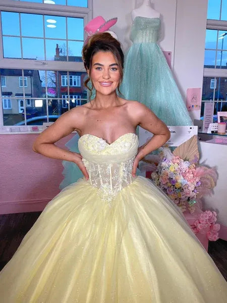 Romantic Ball Gown Sweetheart Corset Lace Applique Tulle Yellow Train Prom Dress
