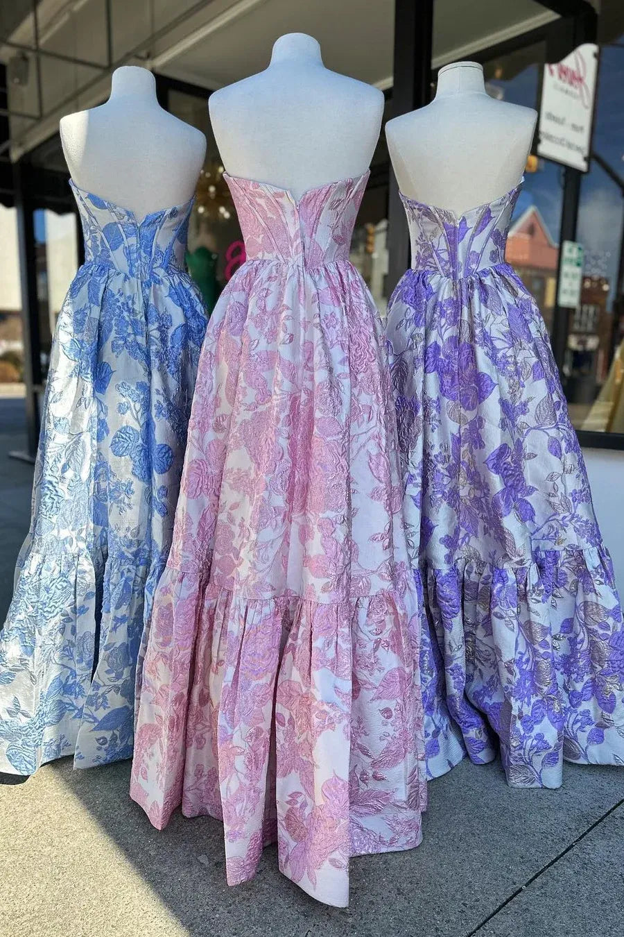 Romantic Ballgown Sweetheart Sleeveless Floral-Embroidered Satin Pink Floor-Length Evening Dress For Women