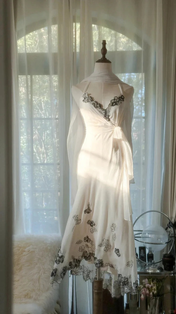 Romantic Halter Black Lace Applique Chiffon White Long Party Dress