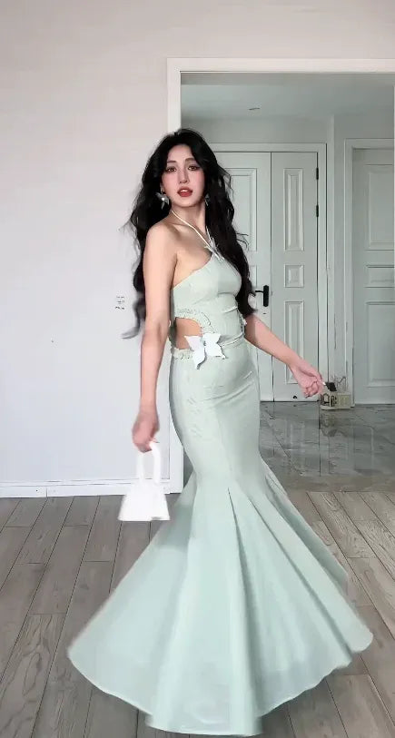 Romantic Mermaid Halter Neck Sleeveless Bow-Embellished Sage Green Maxi Prom Dress for Women Custom