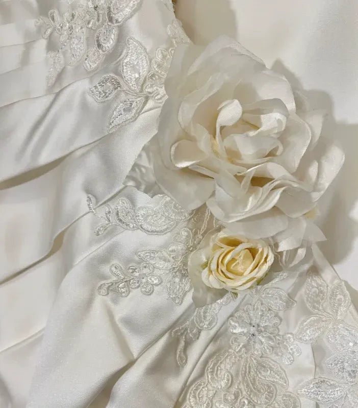 Romantic Mermaid Sweetheart Neck Sleeveless Lace White Maxi Wedding Dress for Women Ready to Ship