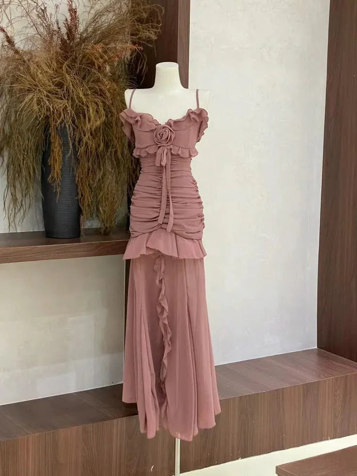 Romantic Mermaid Sweetheart Sleeveless Ruffled Rose-Accent Blush Long Prom Dress for Women For Sale