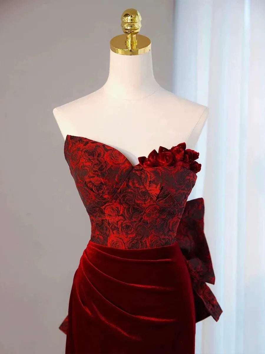Romantic Sheath Strapless 3D-Rose Velvet Burgundy Floor-Length Prom Dress for Women