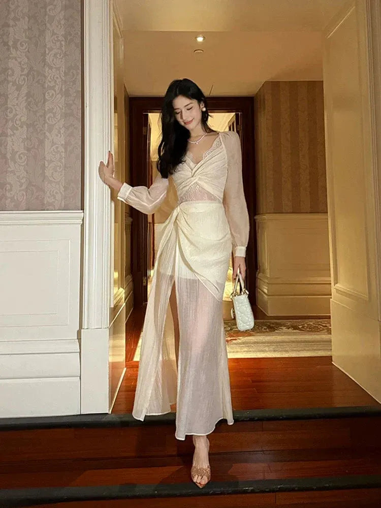 Romantic Sheath V-Neck Long-Sleeve Sheer Chiffon White Maxi Prom Dress for Women