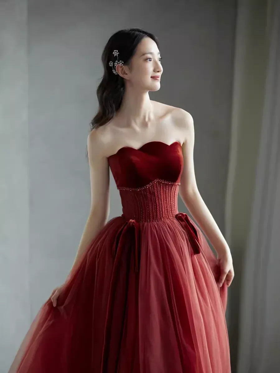 Romantic Tulle Maxi Evening Dress Burgundy Sweetheart Strapless for Women