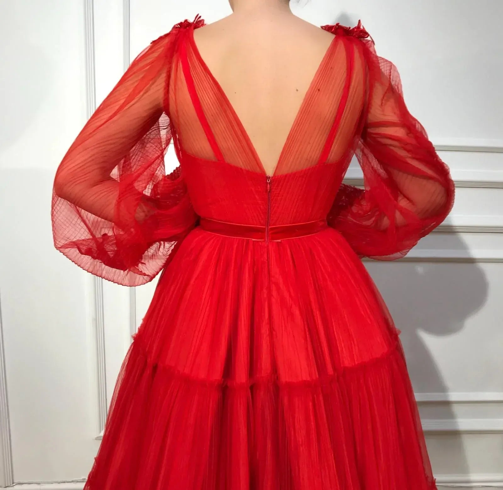 Romantic Tulle Maxi Evening Dress Red Deep V Puff Sleeves for Women