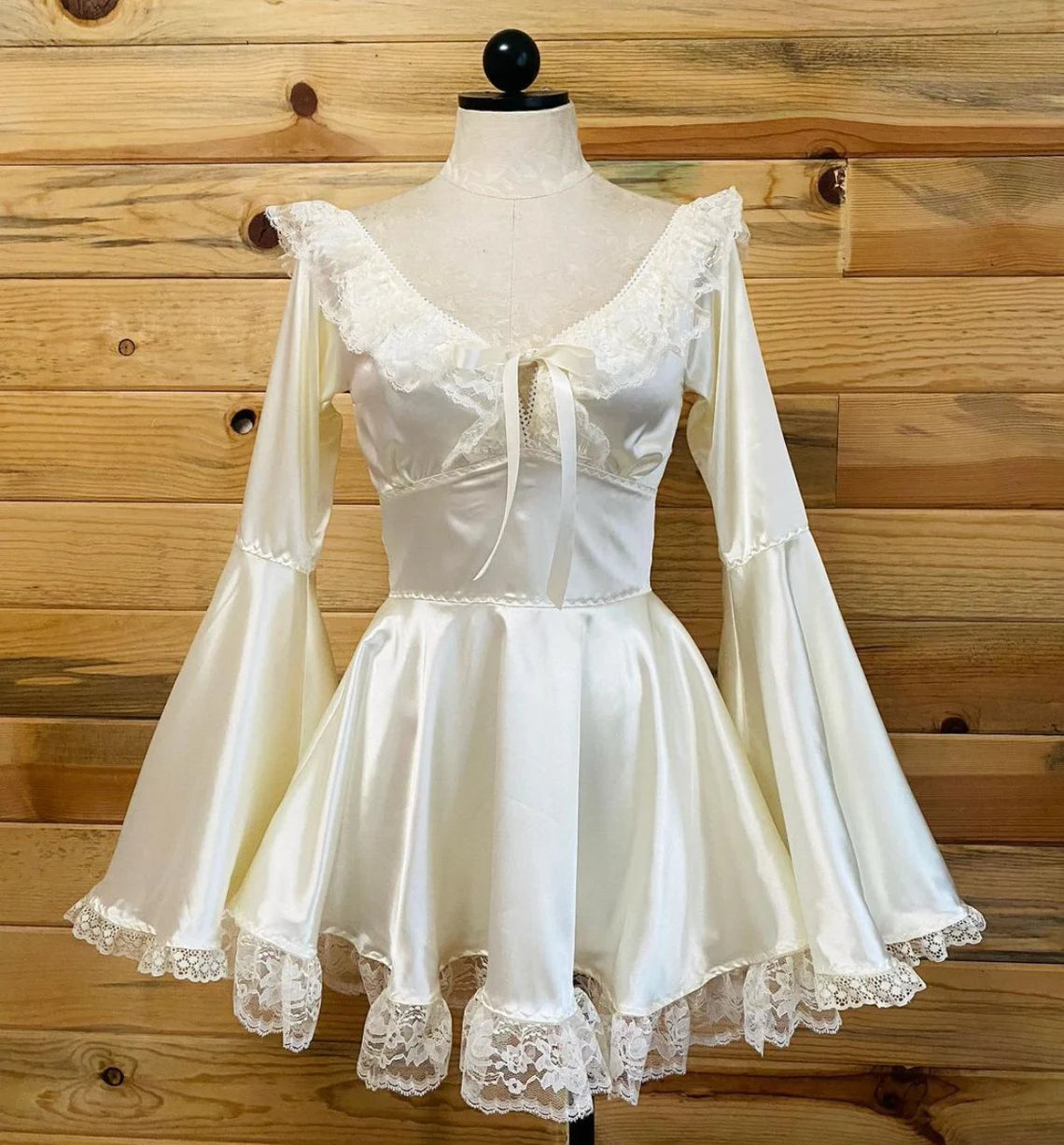 Romantic Off-Shoulder Bell Sleeve Ruffled Lace Satin Ivory Short Homecoming Dress