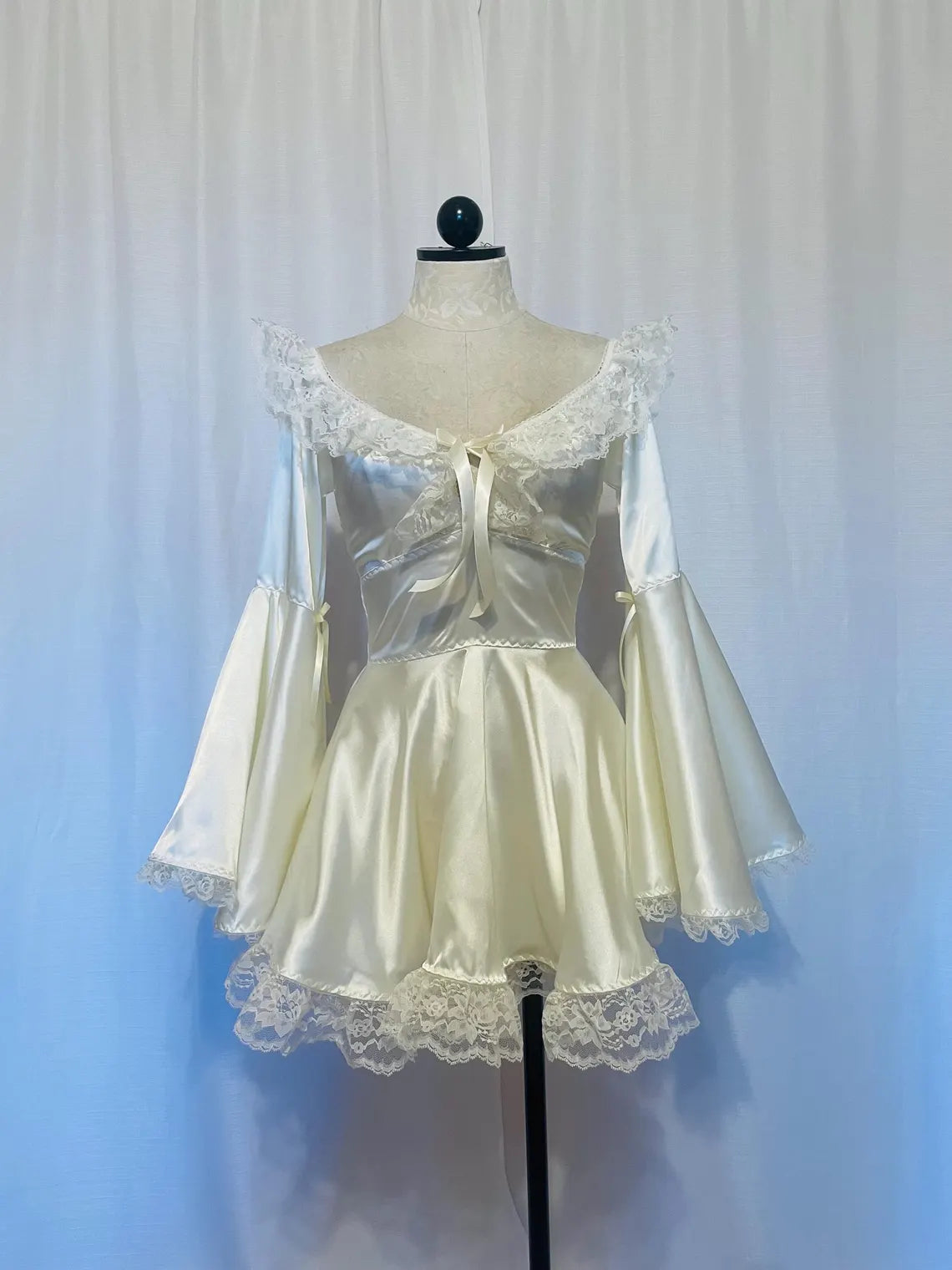 Romantic Off-Shoulder Bell Sleeve Ruffled Lace Satin Ivory Short Homecoming Dress
