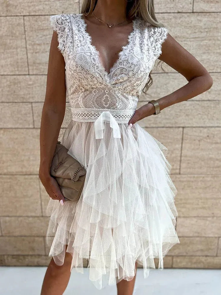 Sexy A-Line V-Neck Sleeveless Lace Tiered Short-Mini Party Dress