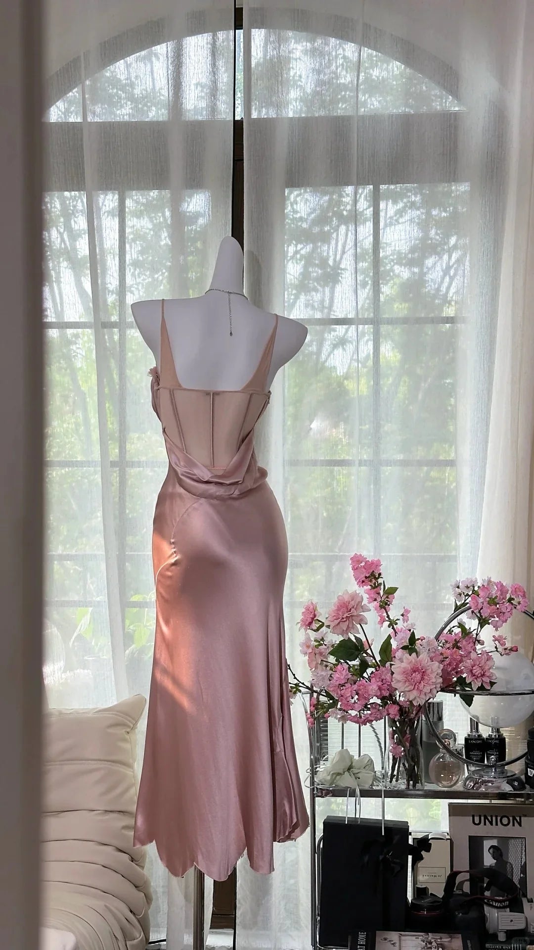 Sexy Mermaid Sweetheart Pleated Satin Pink Prom Dress For Women