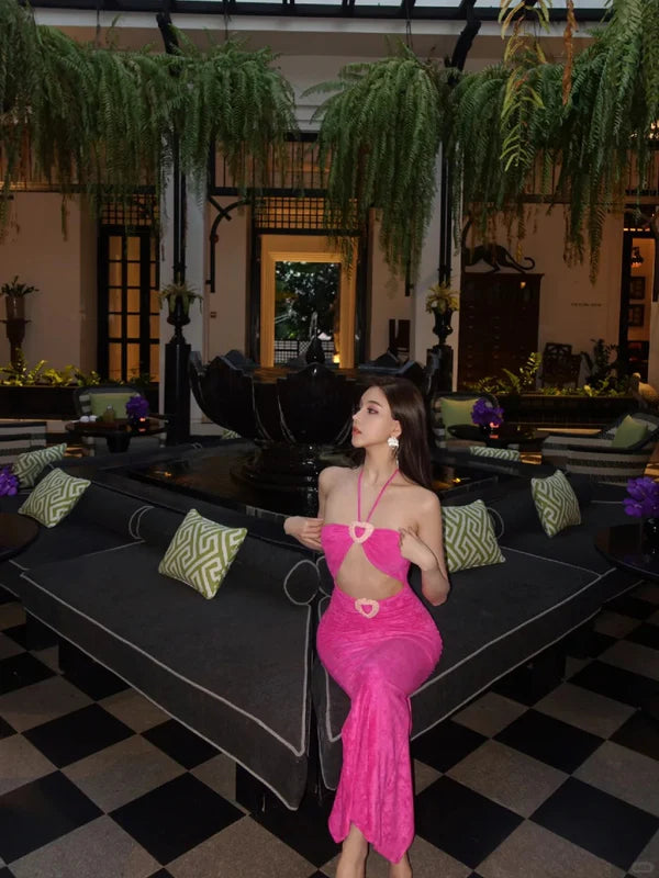 Sexy Sheath Halter Neck Sleeveless Cutout Hot Pink Evening Dresses