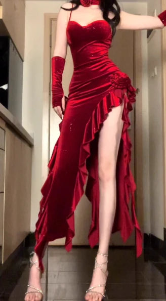 Sexy Sheath Spaghetti Strap Ruffle Velvet Burgundy Evening Dresses With Slits