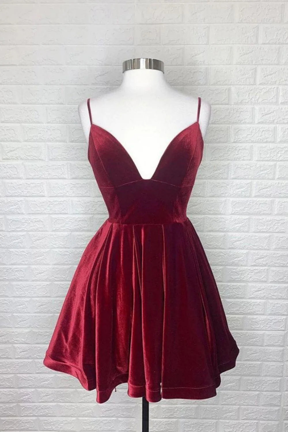 Simple A-line Spaghetti Straps Velvet Burgundy Homecoming Dress For Ladies
