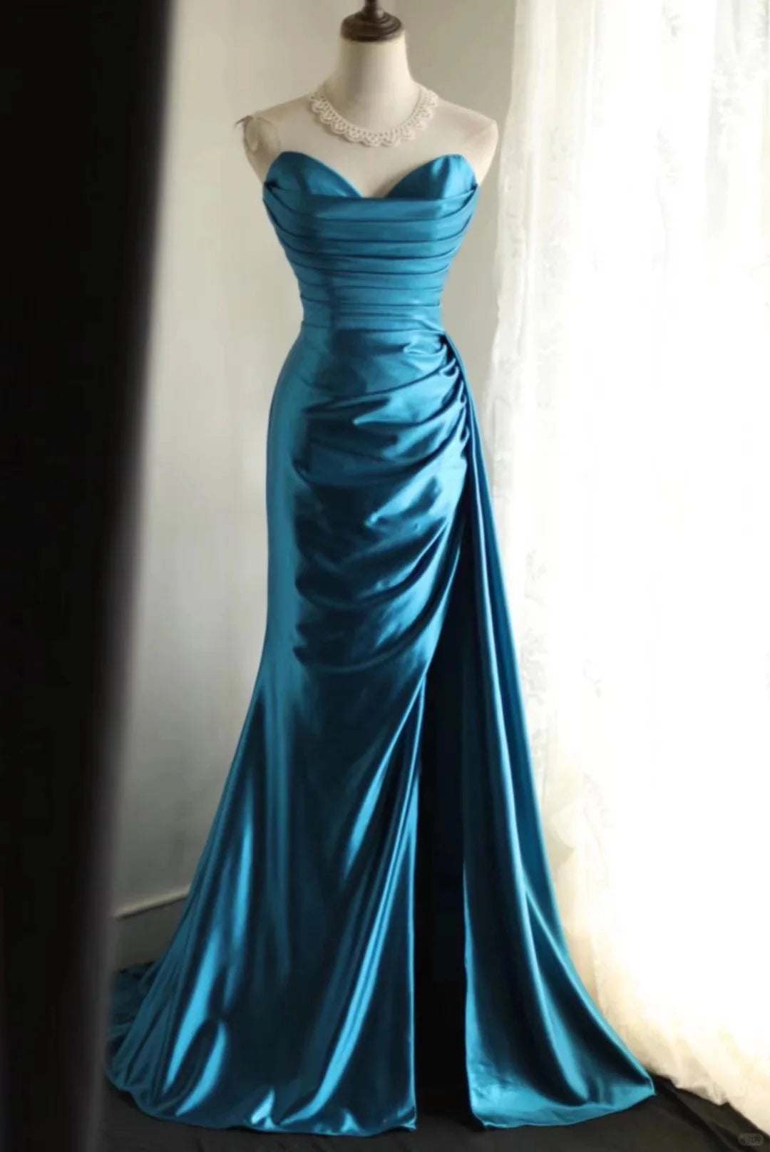 Simple Elegant Sweetheart Pleated Satin Blue Long Prom Dress Evening Dress