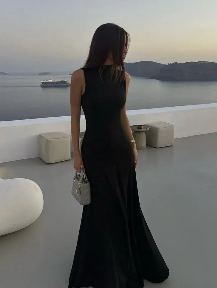 Sleek Mermaid Mock-Neck Sleeveless Crepe Black Floor-Length Prom Dress for Women
