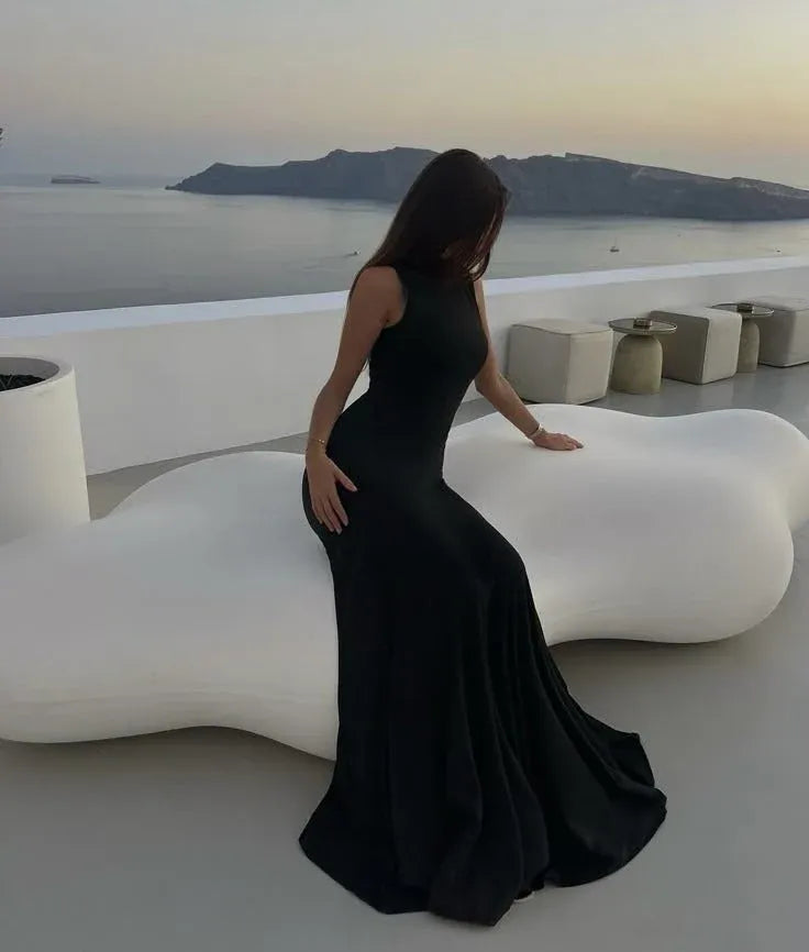 Sleek Mermaid Mock-Neck Sleeveless Crepe Black Floor-Length Prom Dress for Women