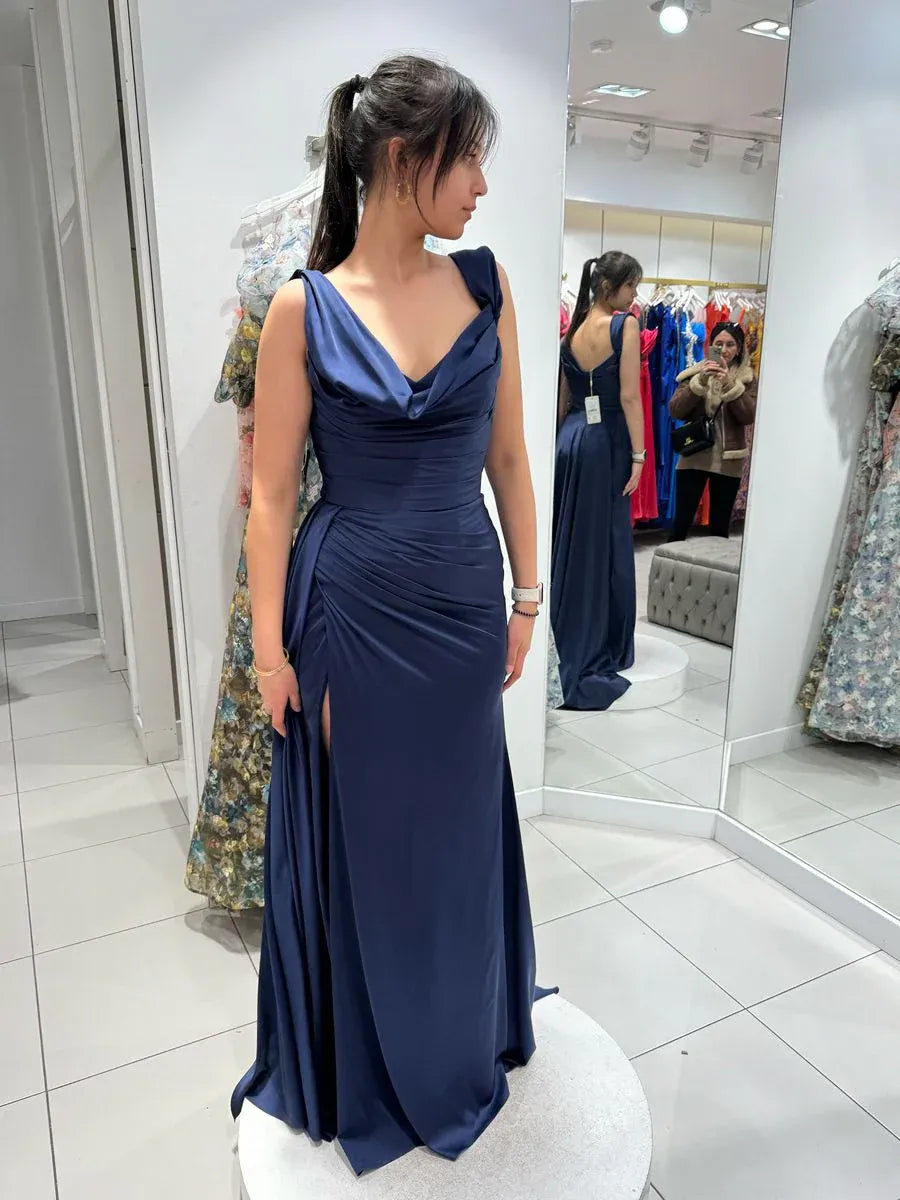 Sleek Mermaid V-Neck Sleeveless Ruched Navy Long Prom Dress for Women Ready to Ship