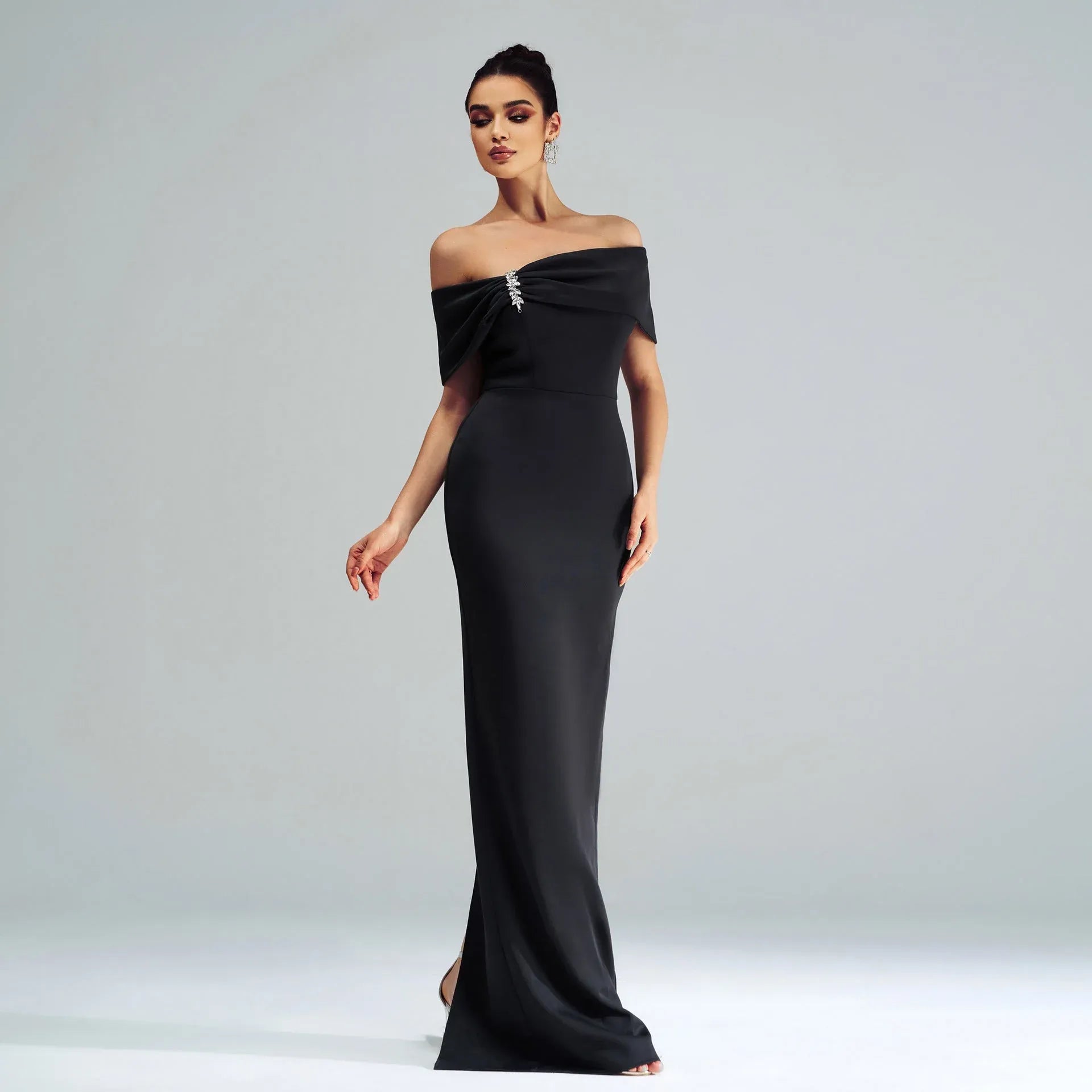 Sleek Satin Long Evening Dress Black Off-Shoulder Mermaid-Silhouette for Women