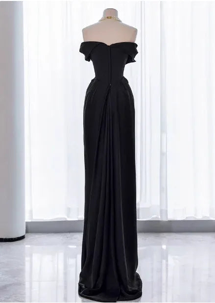 Sleek Sheath Off-Shoulder Sleeveless Ruched Black Long Prom Dress for Women Ready to Ship