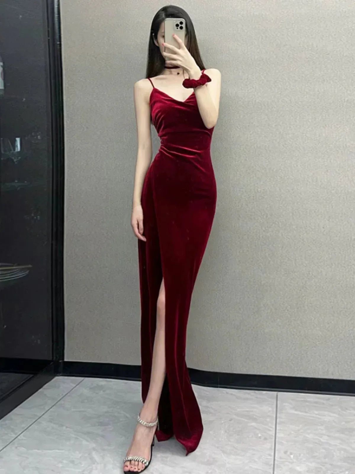 Sleek Sheath V-Neck Sleeveless Slit-Accented Burgundy Maxi Prom Dress for Women for sale
