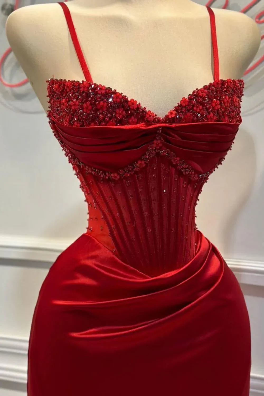 Sparkling Satin Long Evening Dress Red Sweetheart Sleeveless Party Gown for Women
