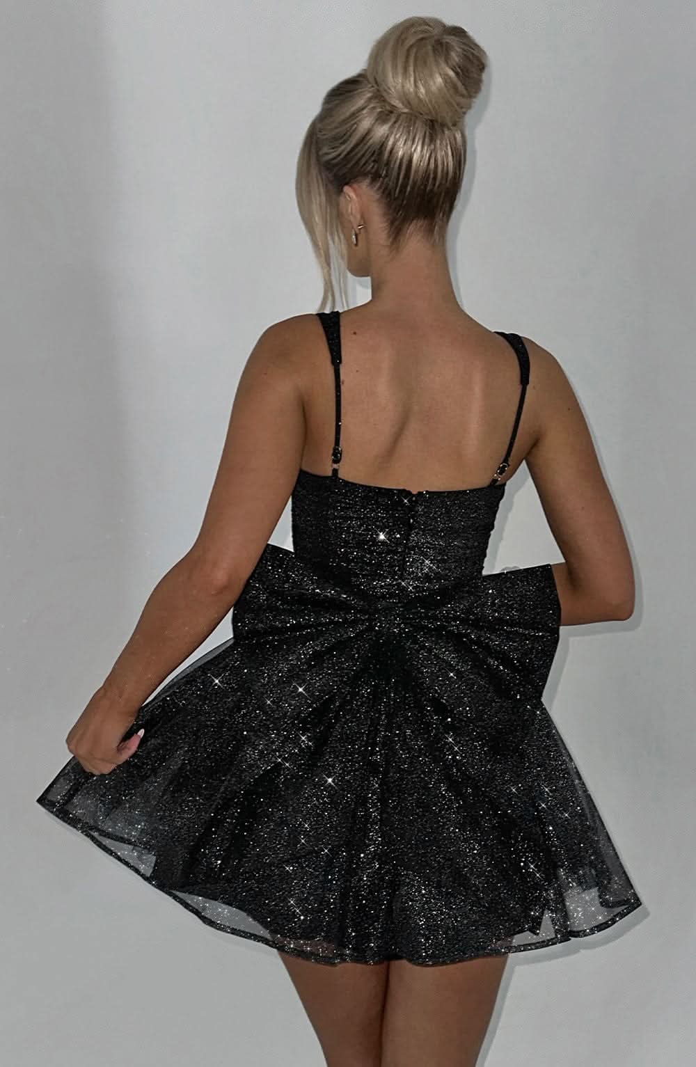 Sparkling A-Line Sweetheart Bow Back Glitter Black Mini Homecoming Dress