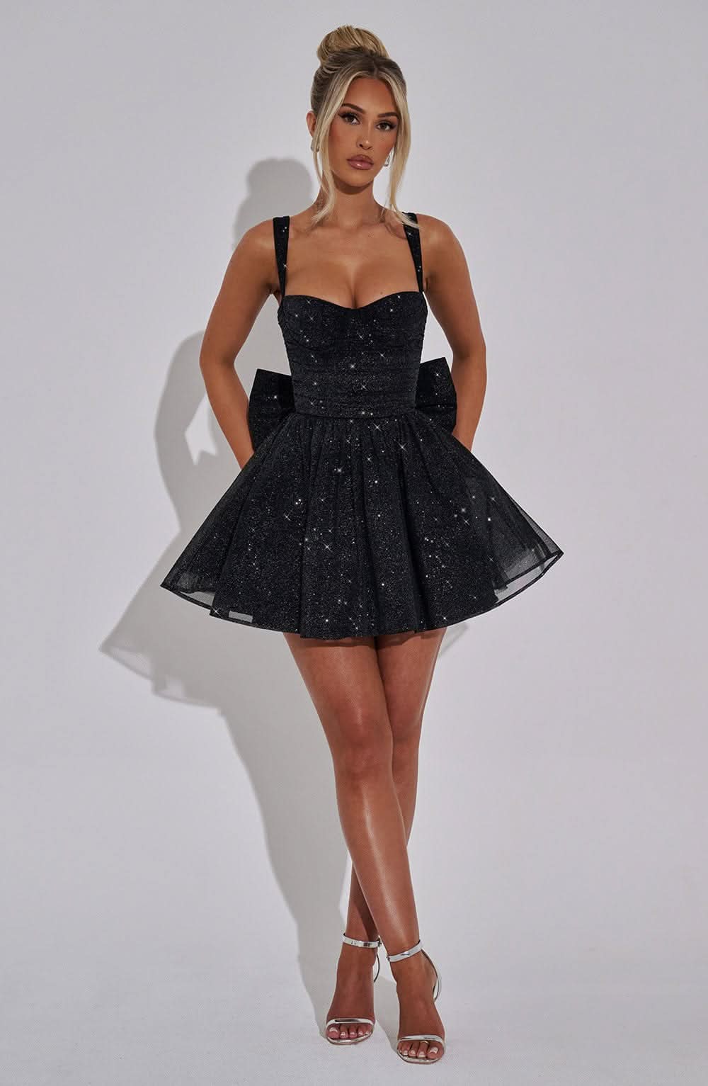 Sparkling A-Line Sweetheart Bow Back Glitter Black Mini Homecoming Dress