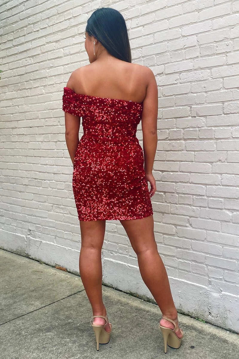 Sparkling Bodycon Off-Shoulder Ruched Sequin Red Mini Homecoming Dress