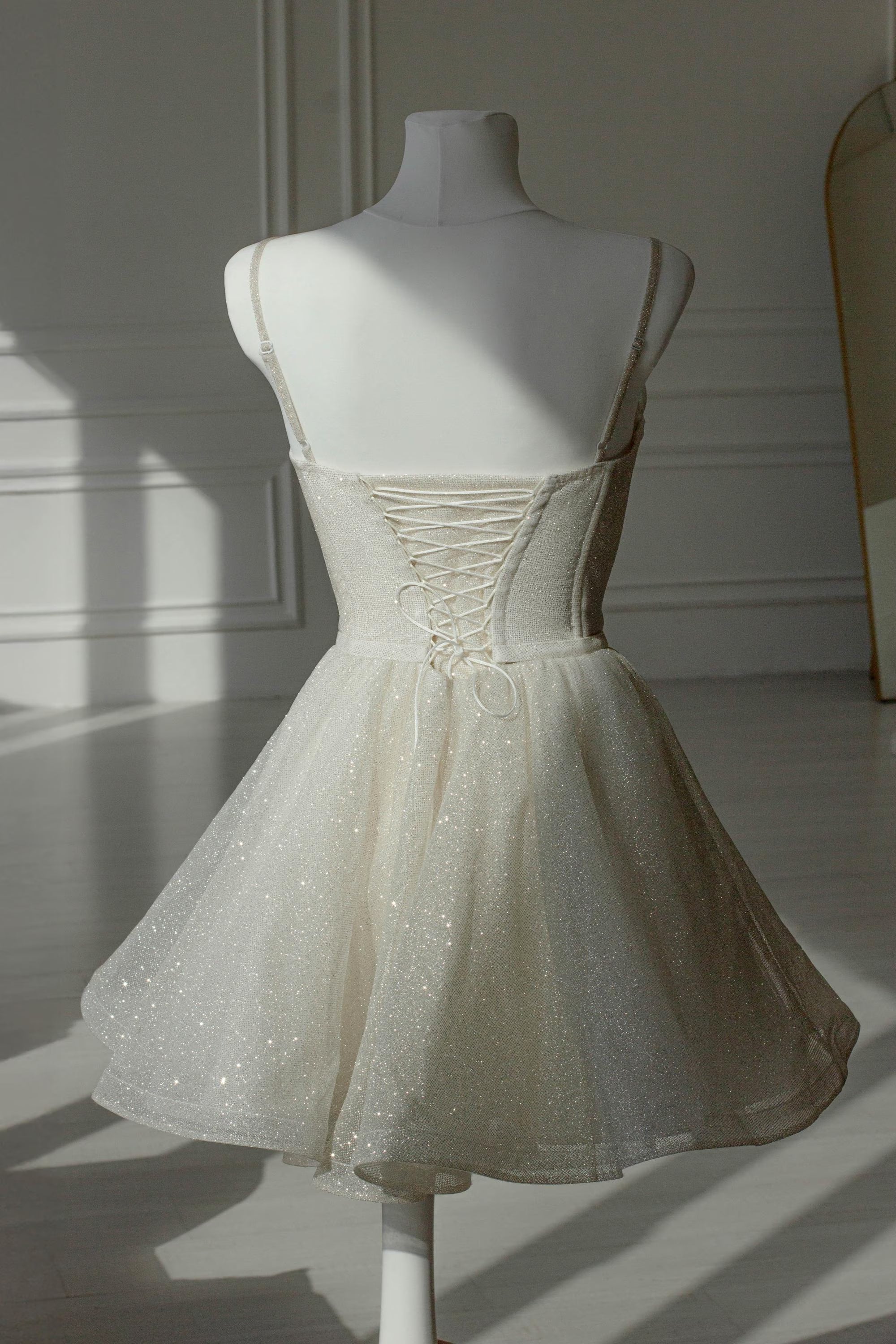 Sparkly A-Line Sweetheart Corset Glitter Champagne Short Homecoming Dress Hot Sale