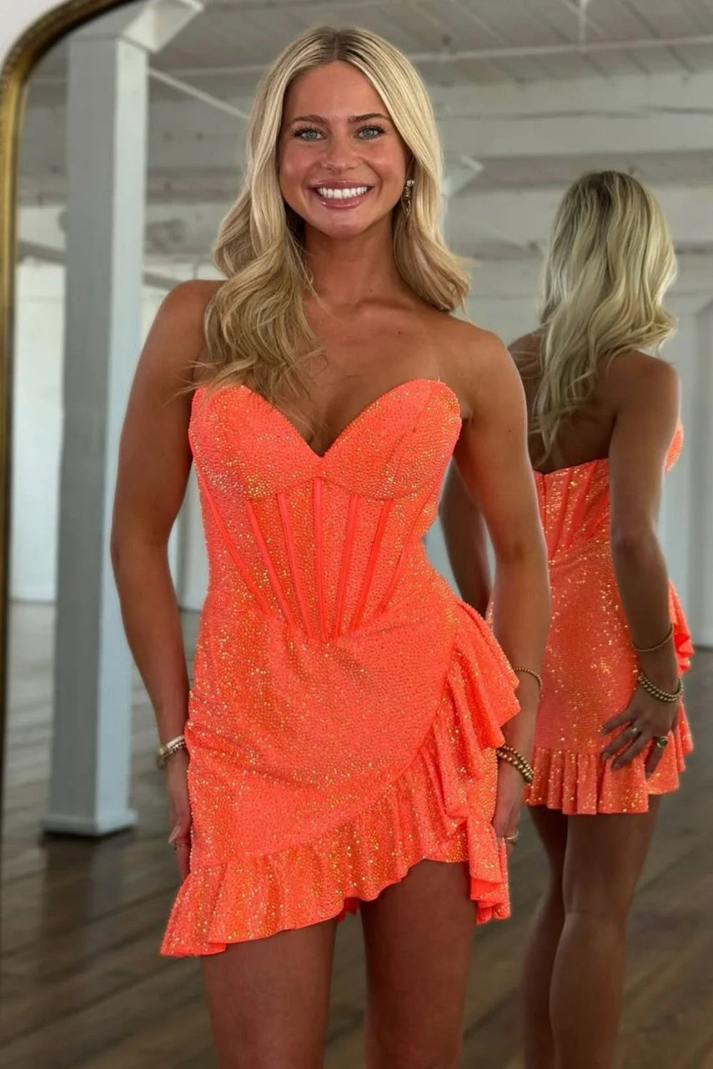 Stunning Sweetheart Bodycon Ruffle Beading Orange Short Homecoming Dress