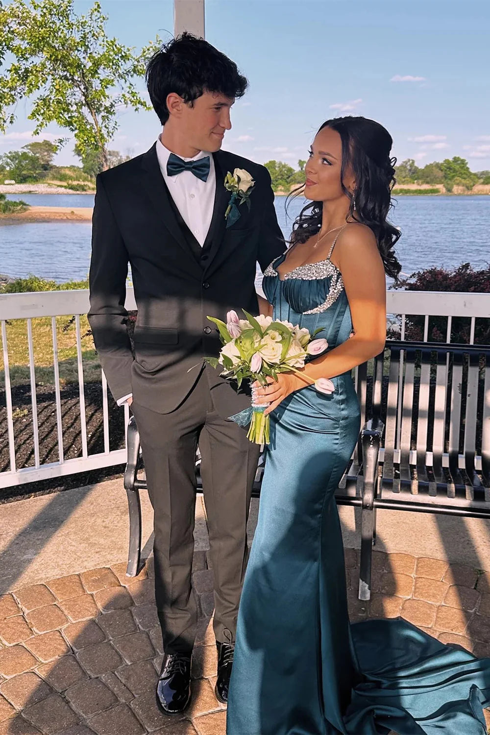 Styish Mermaid Spaghetti Straps Corset Green Prom Dress With Beaded