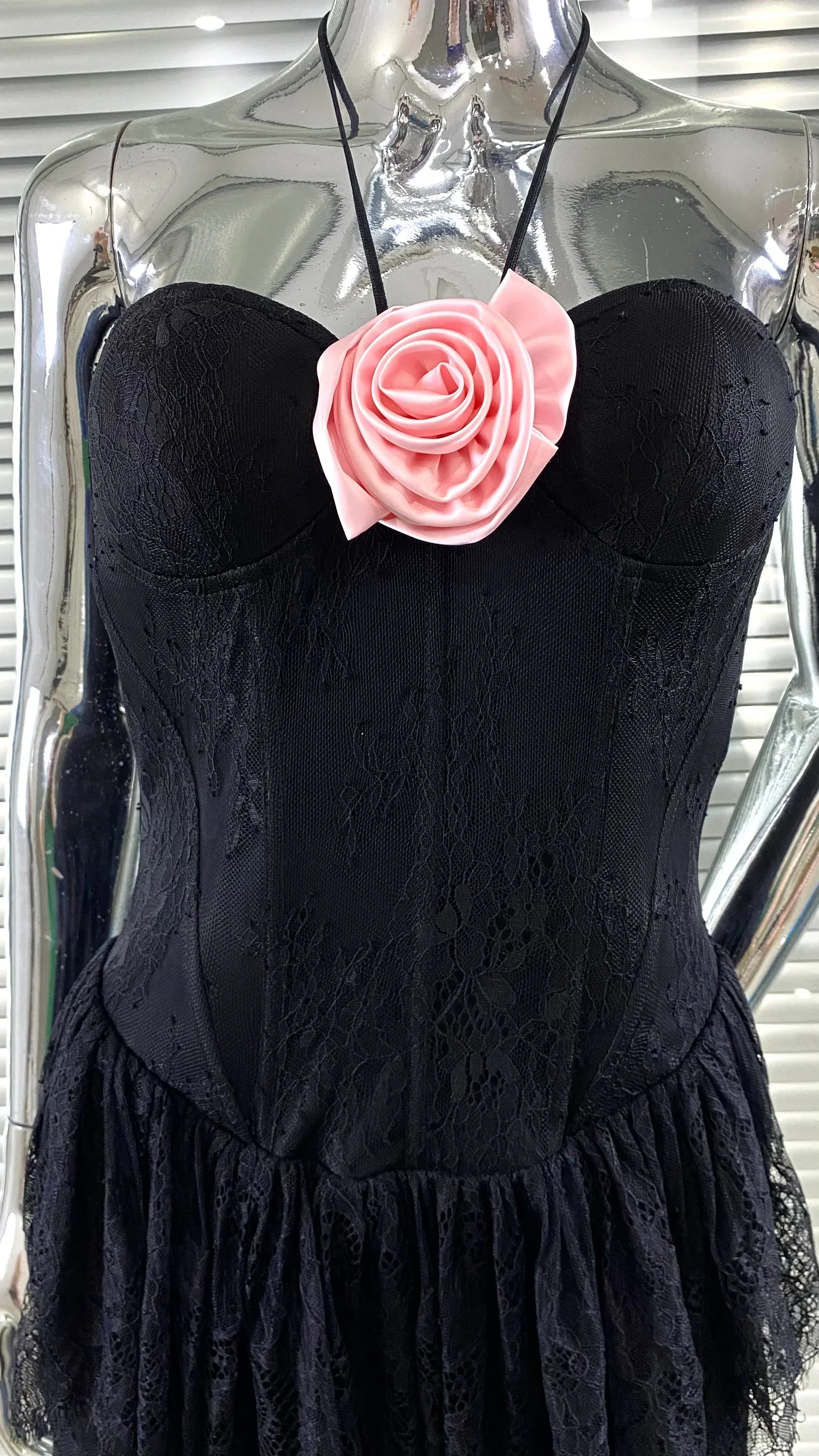 Stylish Mermaid Halter Tiered Ruffle Lace Flowers Black Long Prom Dress