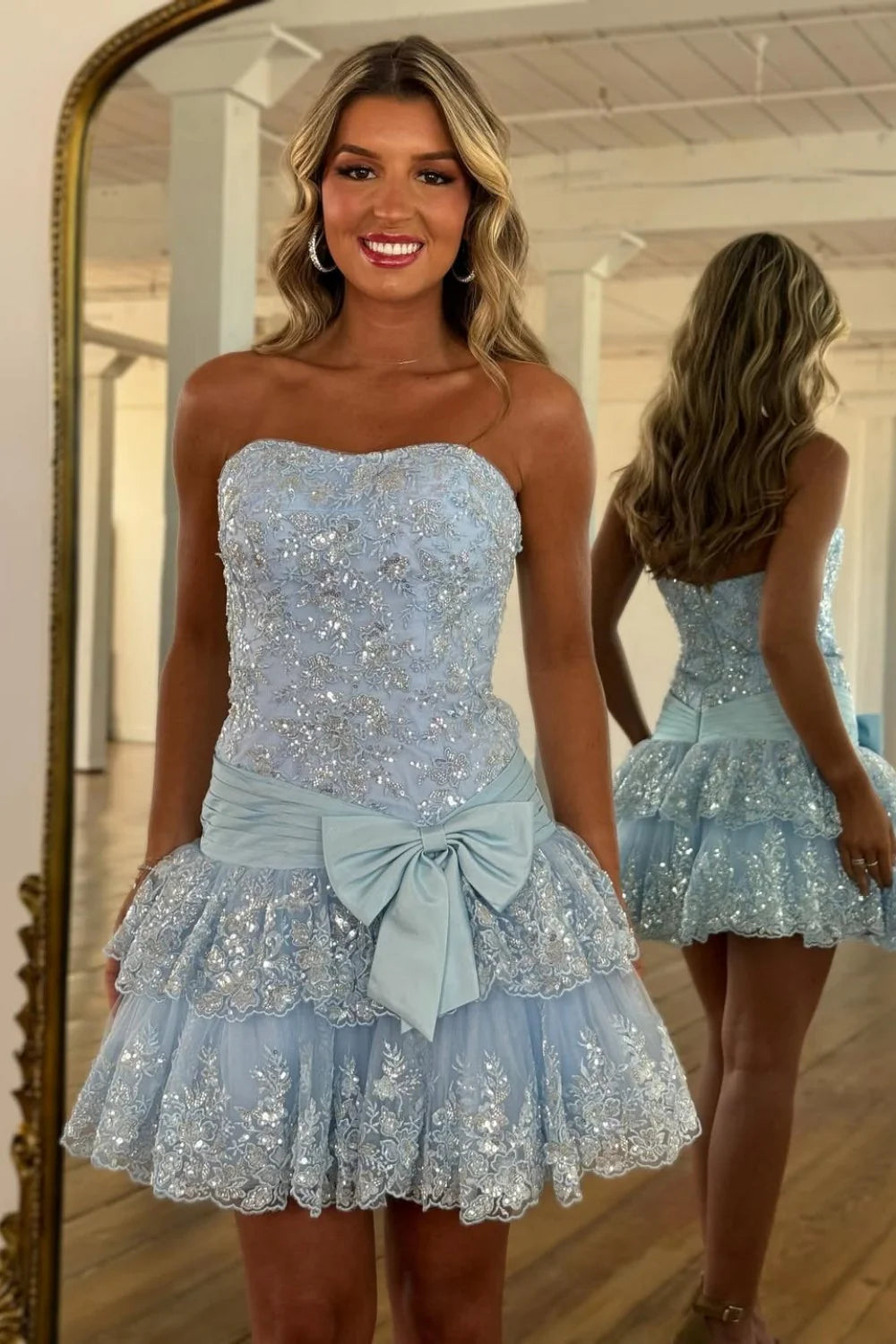 Sweet Sheath Strapless Appliques Bow Lace Pink Short Homecoming Dress