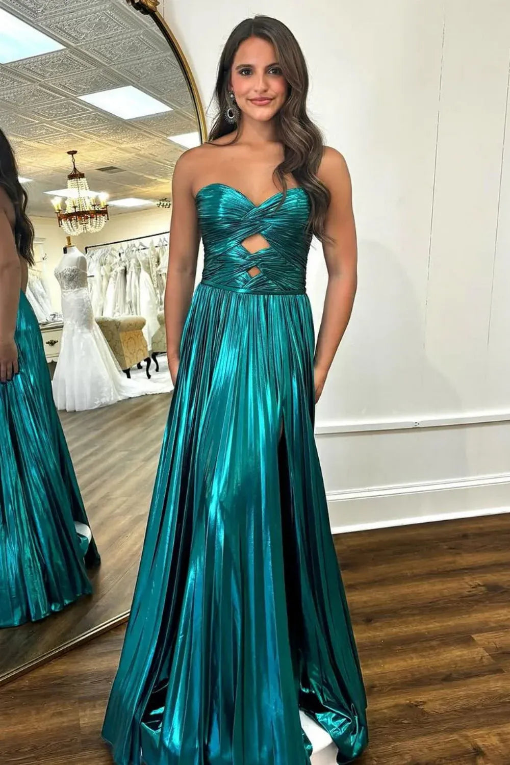Vibrant A-line Sweetheart Sleeveless Ruched Metallic Teal Floor-Length Evening Dress For Women