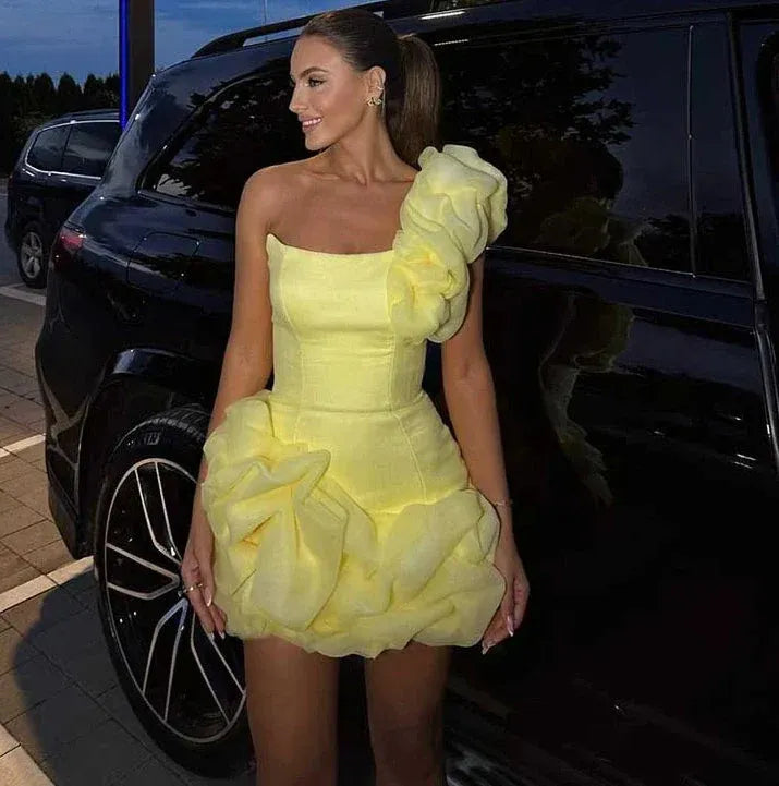 Vibrant Bodycon One-Shoulder Ruffle Organza Yellow Short Homecoming Dress