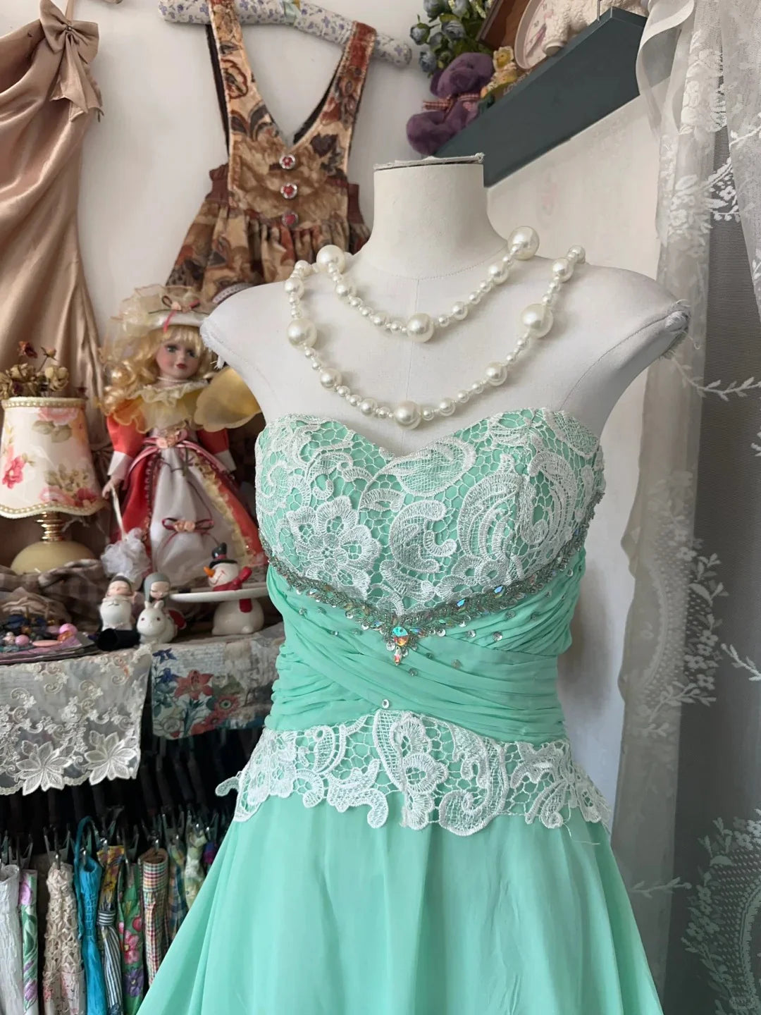 Vintage A Line Sweetheart Chiffon Lace Long Prom Dress With Beaded