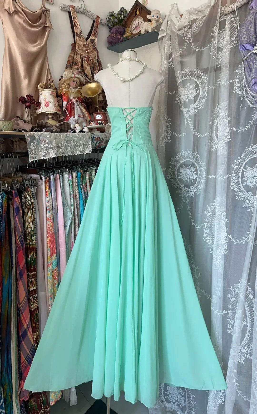 Vintage A Line Sweetheart Chiffon Lace Long Prom Dress With Beaded