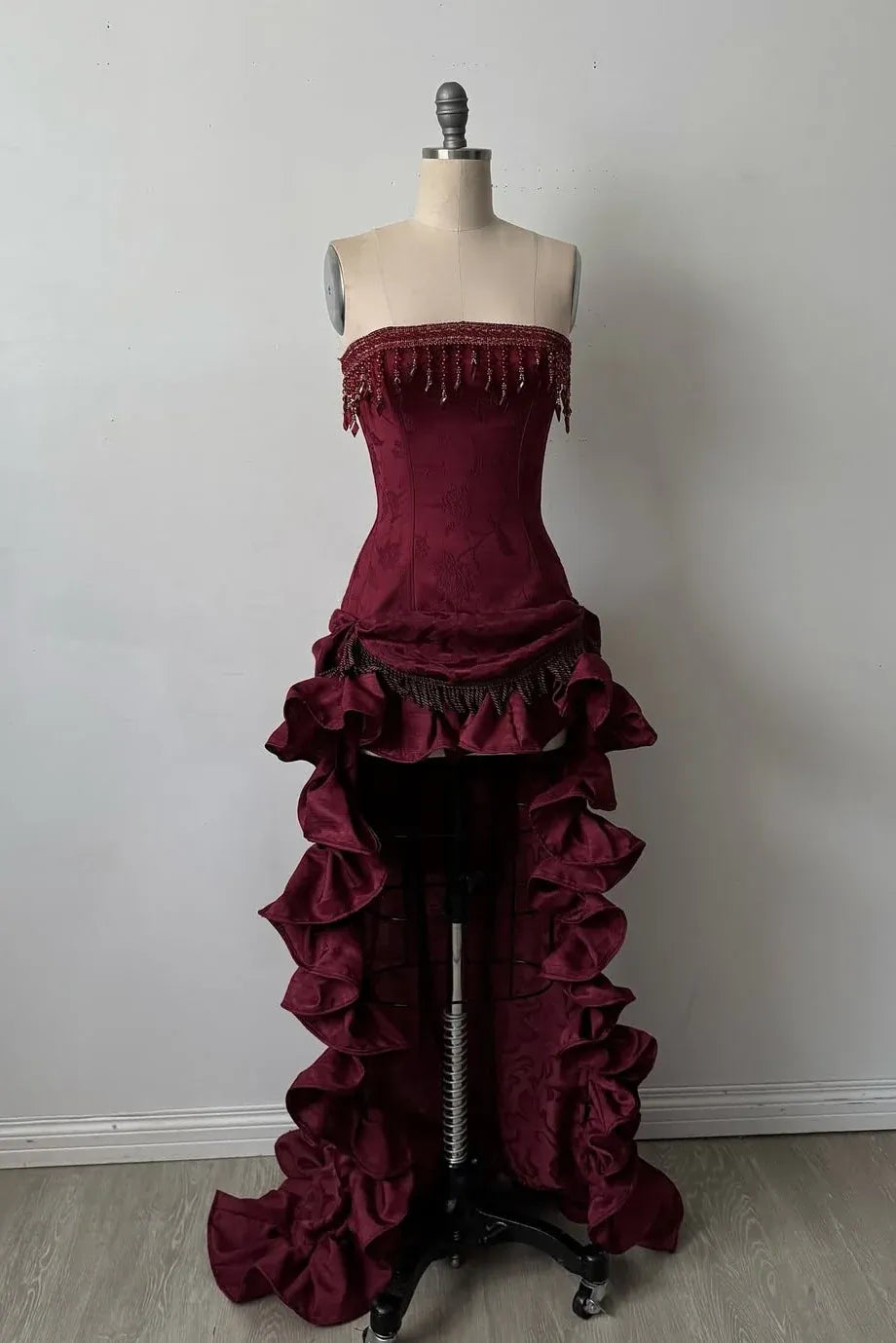 Vintage Brocade Long Evening Dress Burgundy Strapless Ruffled Party Gown for Women