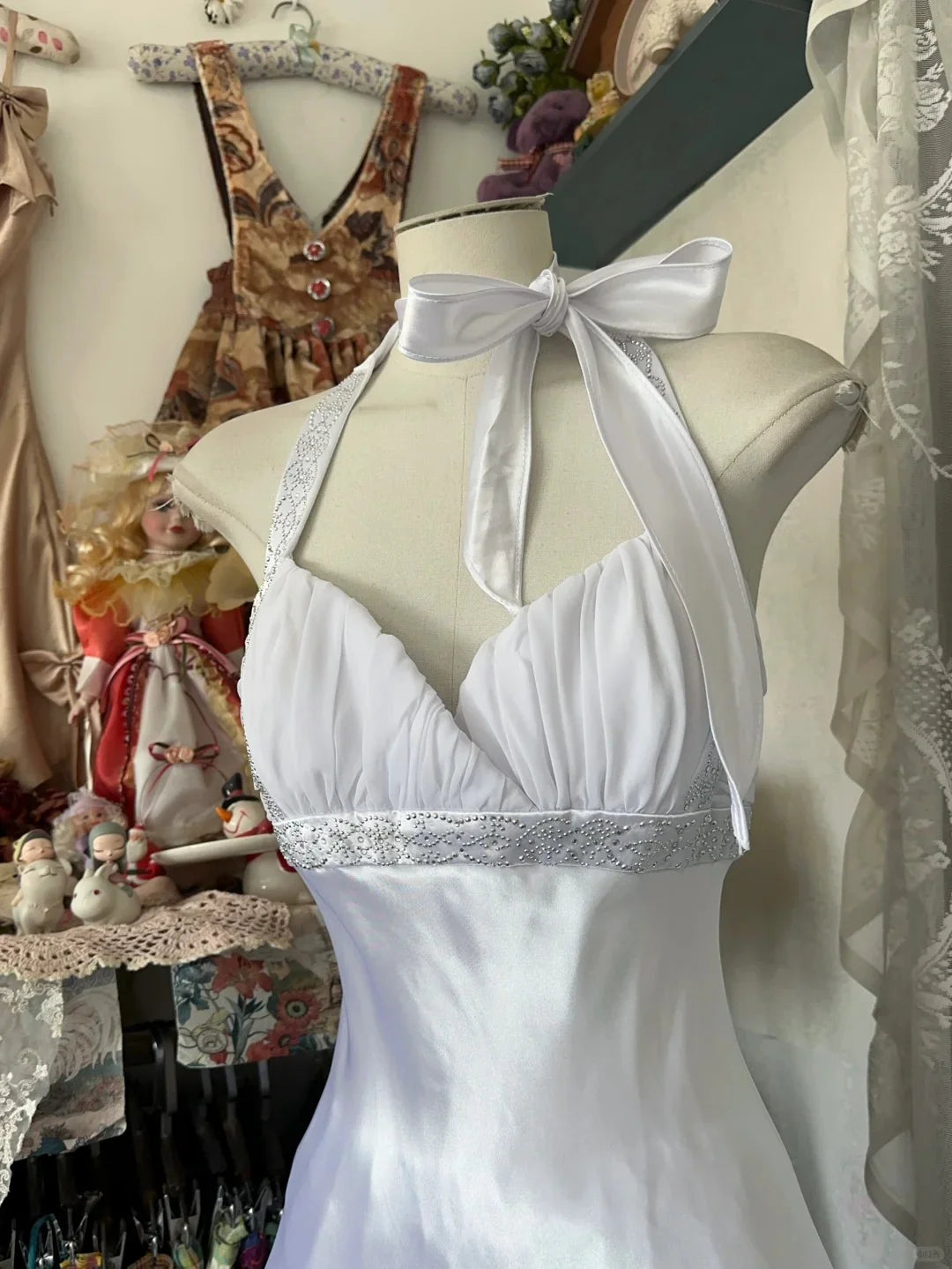 Vintage Mermaid Halter White Long Prom Dress Evening Dress With Beaded