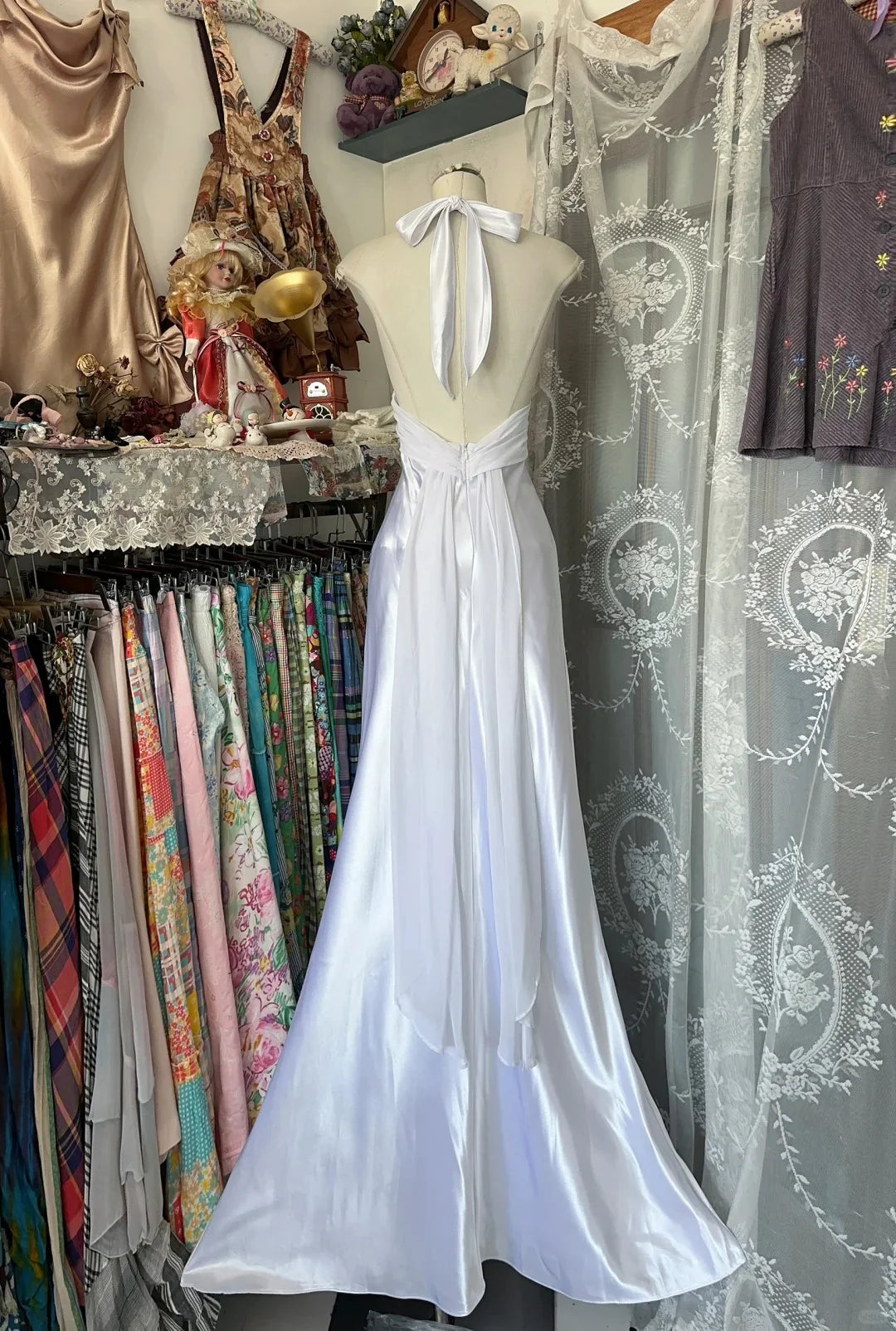 Vintage Mermaid Halter White Long Prom Dress Evening Dress With Beaded