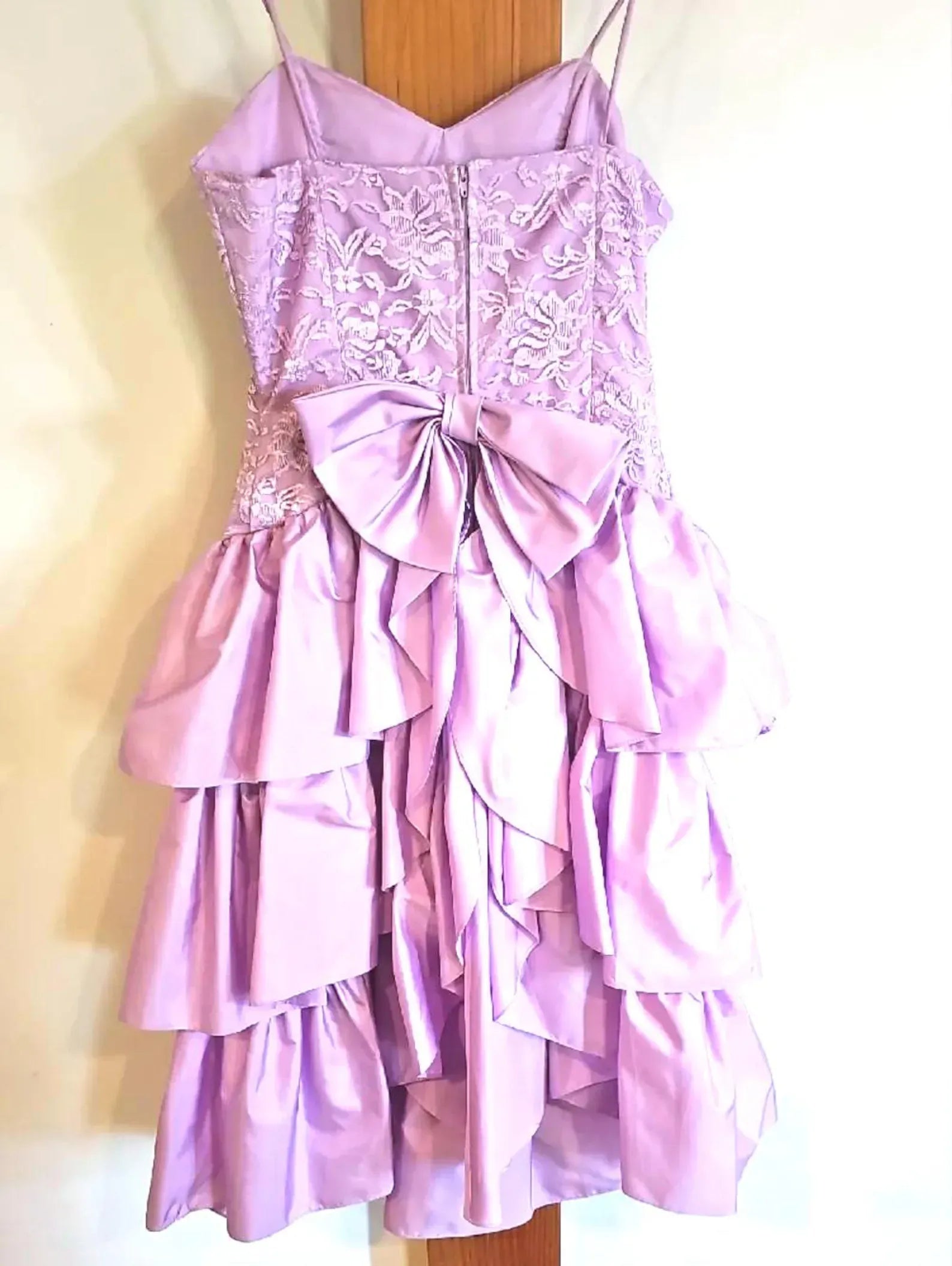 Vintage Spaghetti Strap Tiered Lace Lavender Short Homecoming Dress With Bow
