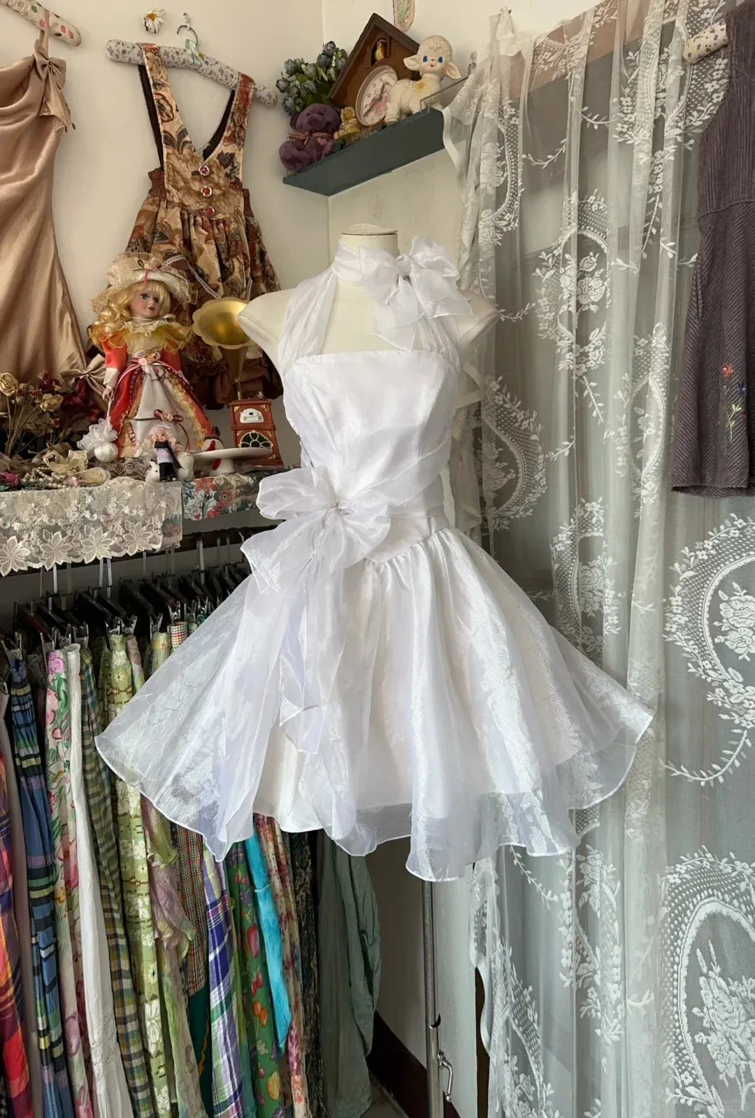 Whimsical A-line Halter-Neck Sleeveless Bow-Accented White Mini Prom Dress for Women ready to ship