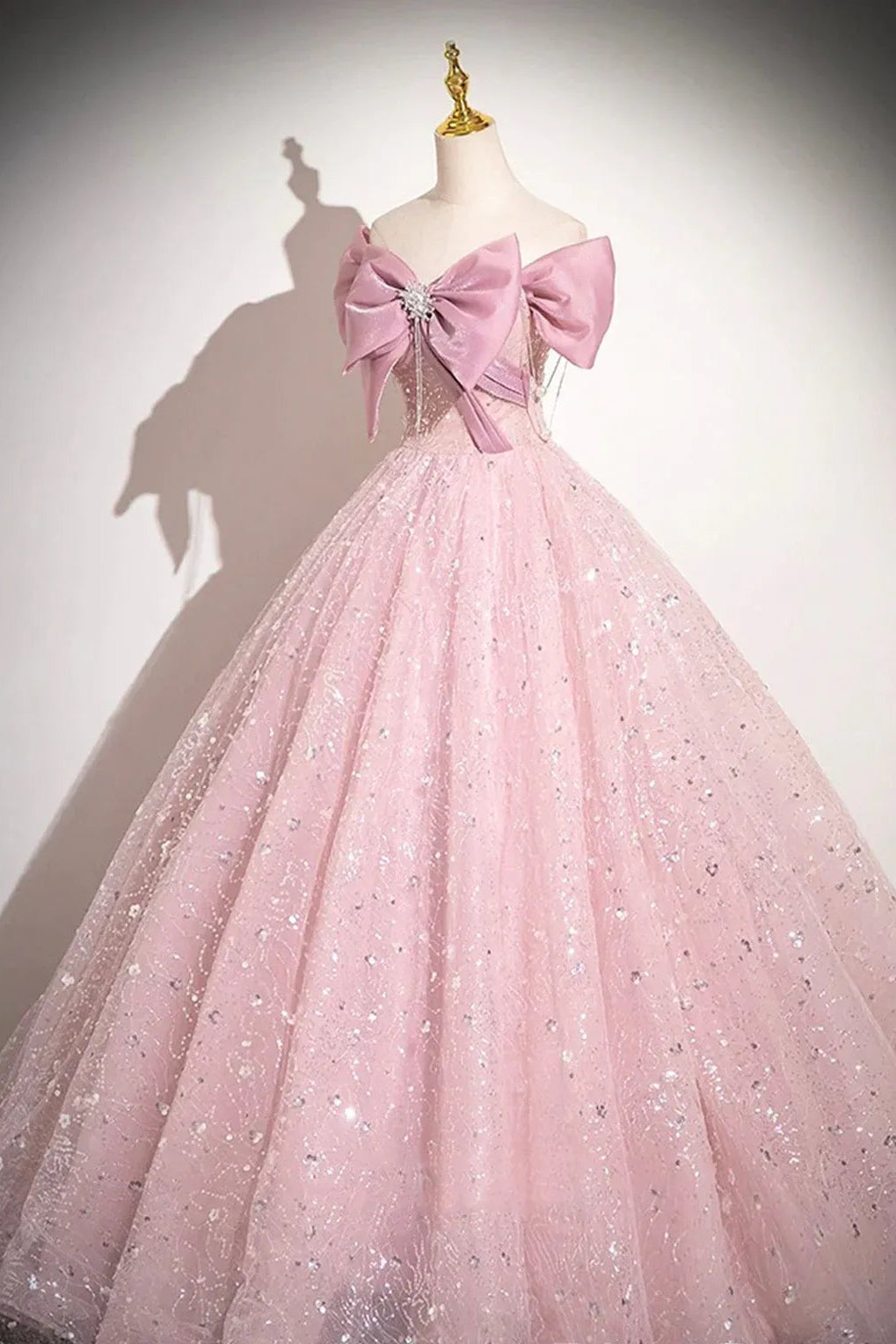 Whimsical Ballgown Off-the-Shoulder Sleeveless Bow Sequin Pink Prom Dress for Women Custom