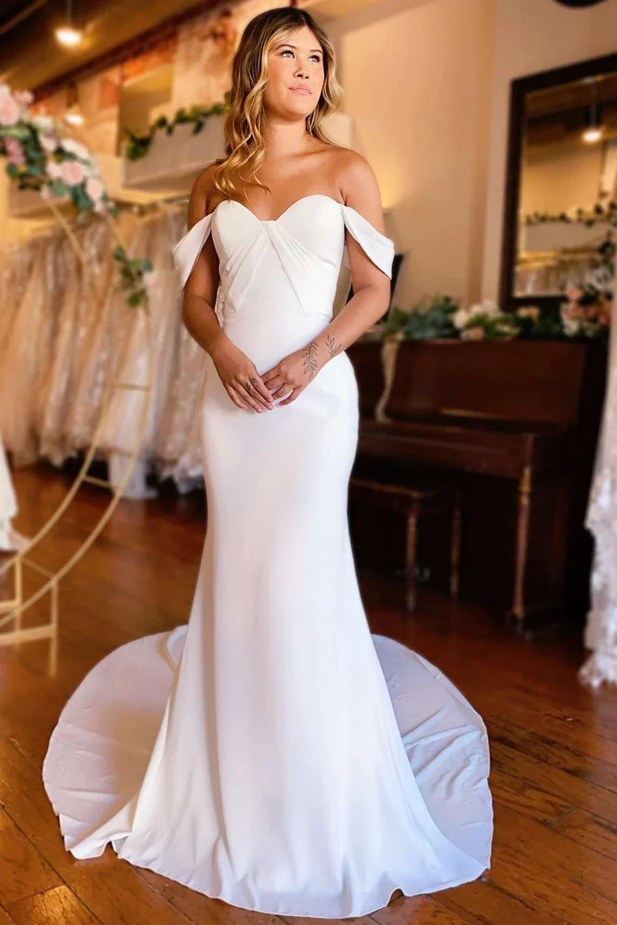 Off-the-Shoulder Backless Mermaid Long Wedding Dress With Train ?