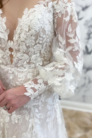 A-Line Round Neck Long Sleeve Wedding Dress With  Applique