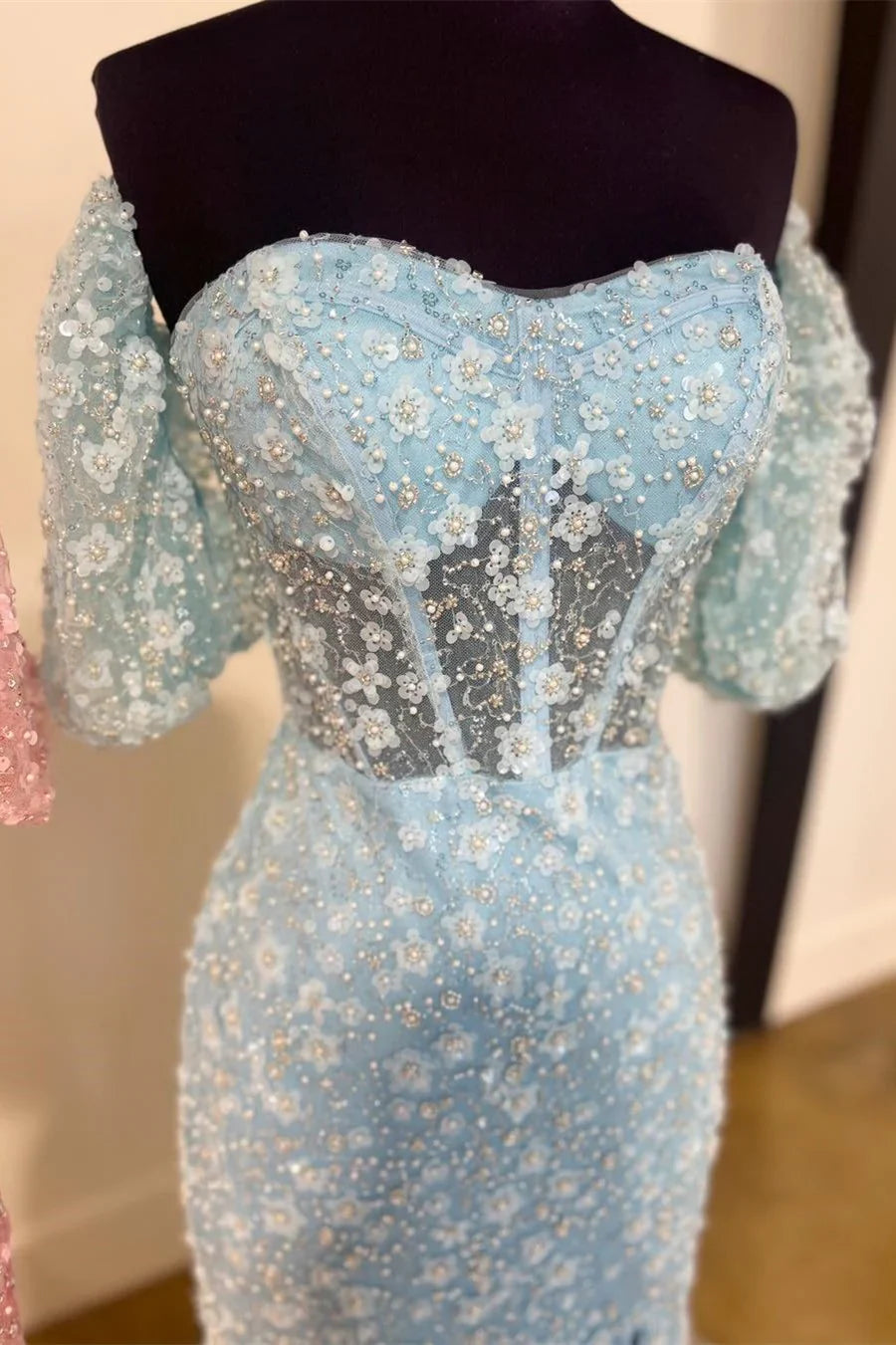 Off-the-Shoulder Mermaid Long Prom Dress with 3D Floral Lace ?