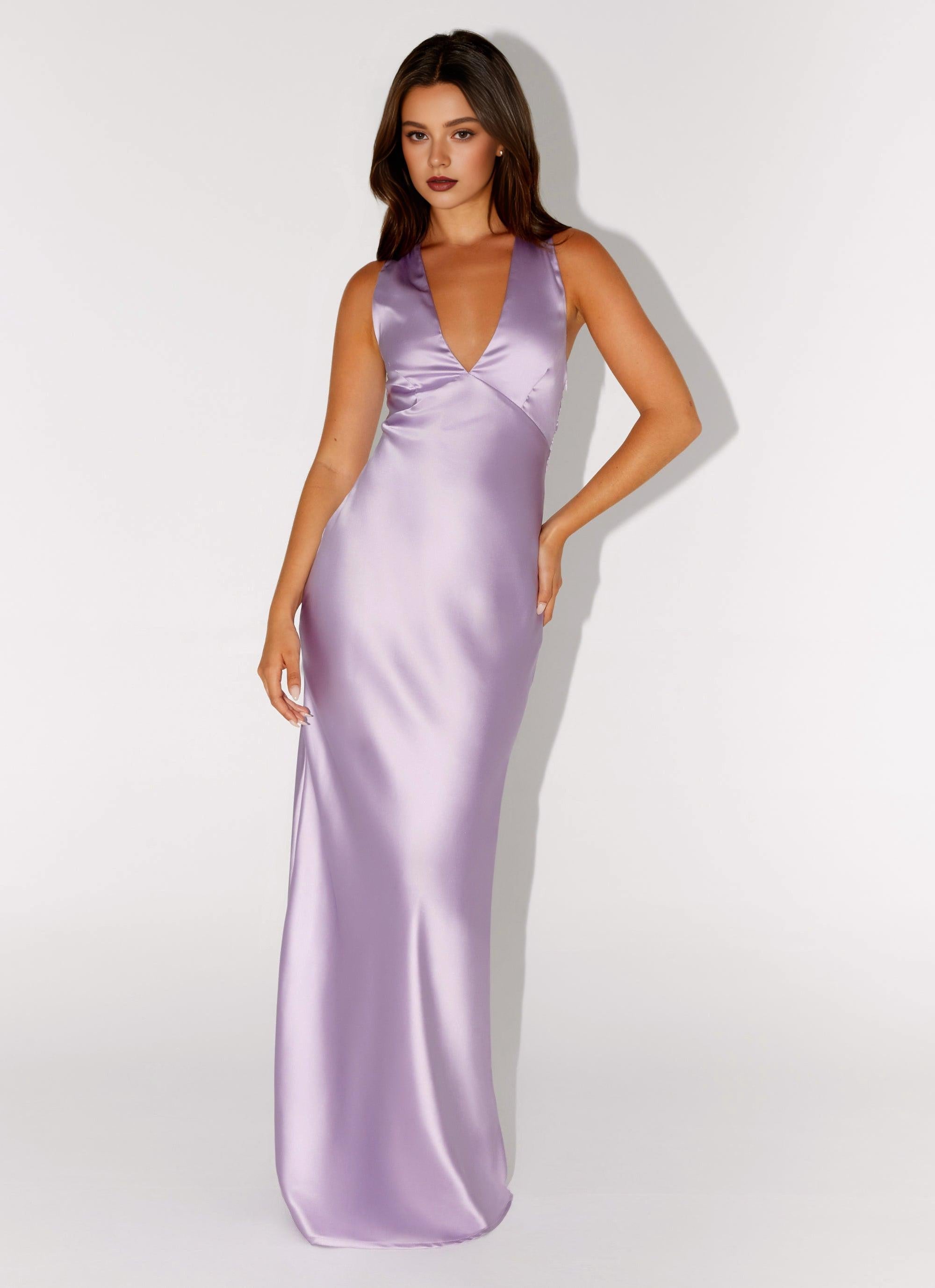 Xuewuba Dress Deep V Neck Maxi Dress Sleeveless Lilac Simple Sheath?Crisscross Back Satin Prom Dress