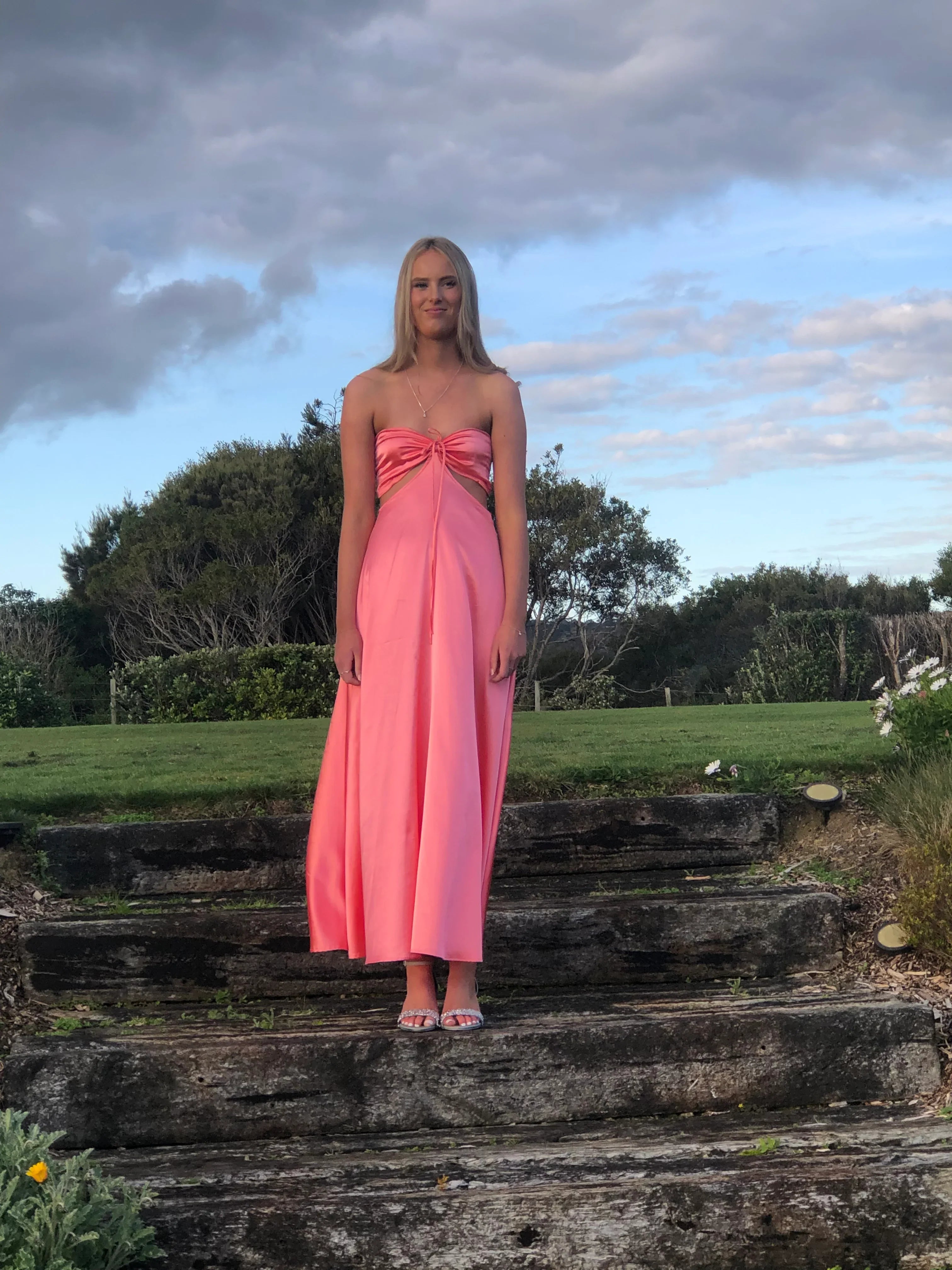 Xuewuba Dress Strapless A-line Wedding Guest Dresses Sexy Newest Long Prom Dresses Fashion Bridesmaid Dresses