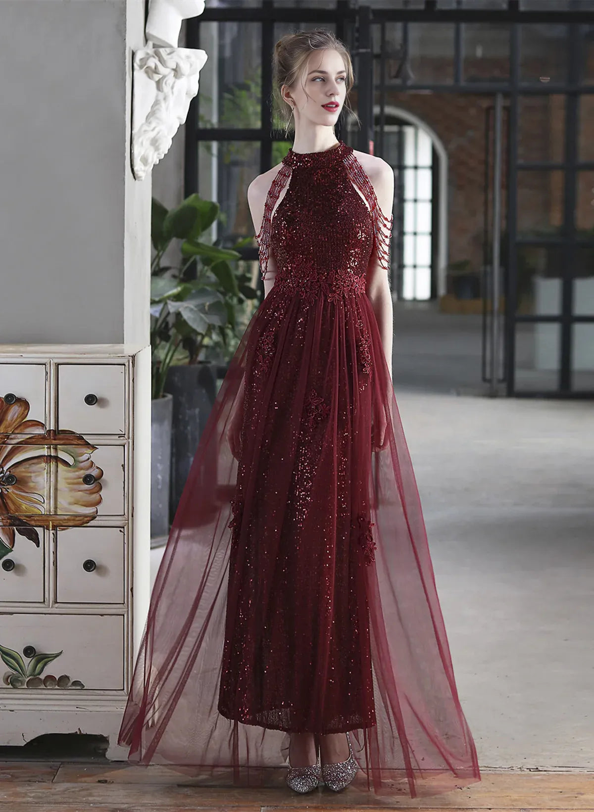 Xuewuba Dress Wine Red A-line Sequins and Tulle Halter Long Prom Dress Wine Red Formal Dress Prom Dress Formal Wear Dresses